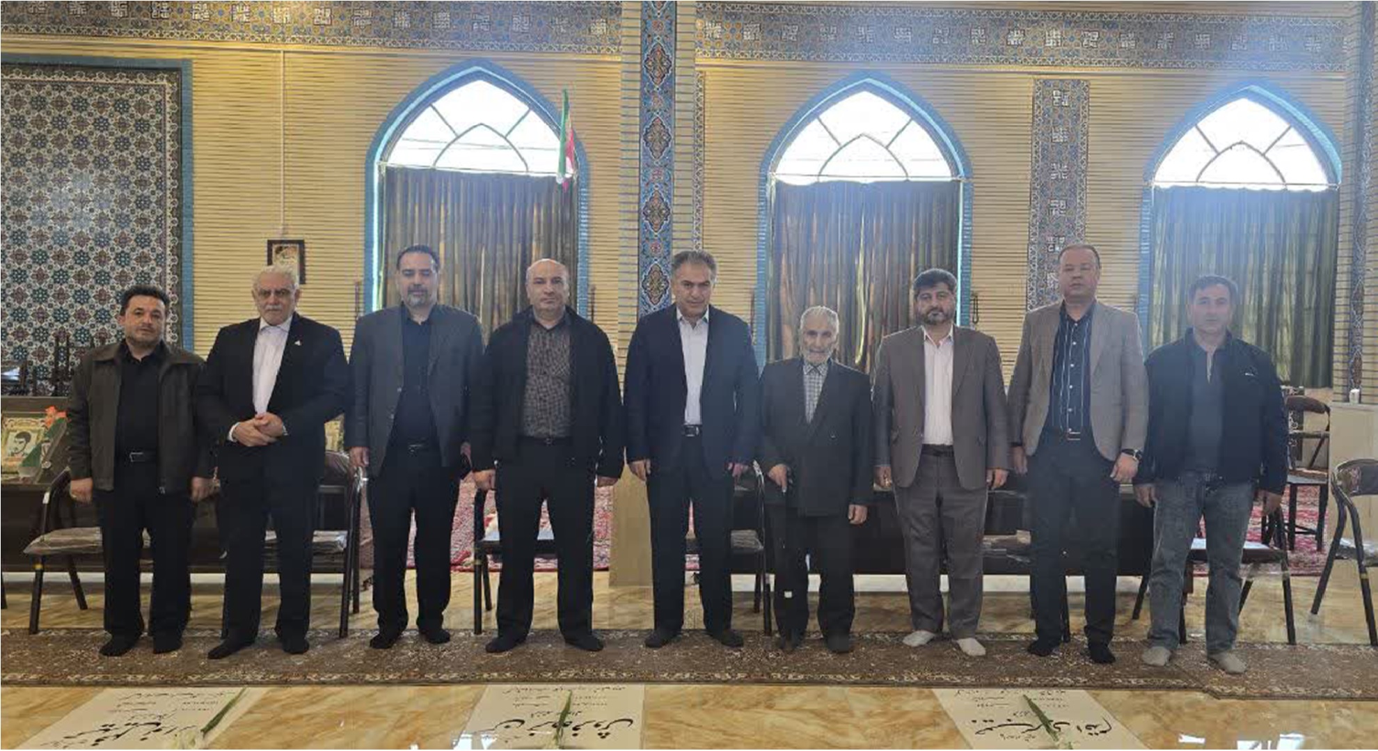 آیین تجلیل میثاق مدیریت شرکت داروسازی دانا   با شهدای گرانقدر جنگ تحمیلی و ادای احترام به خانواده محترم شهدا بمناسبت هفته دفاع مقدس