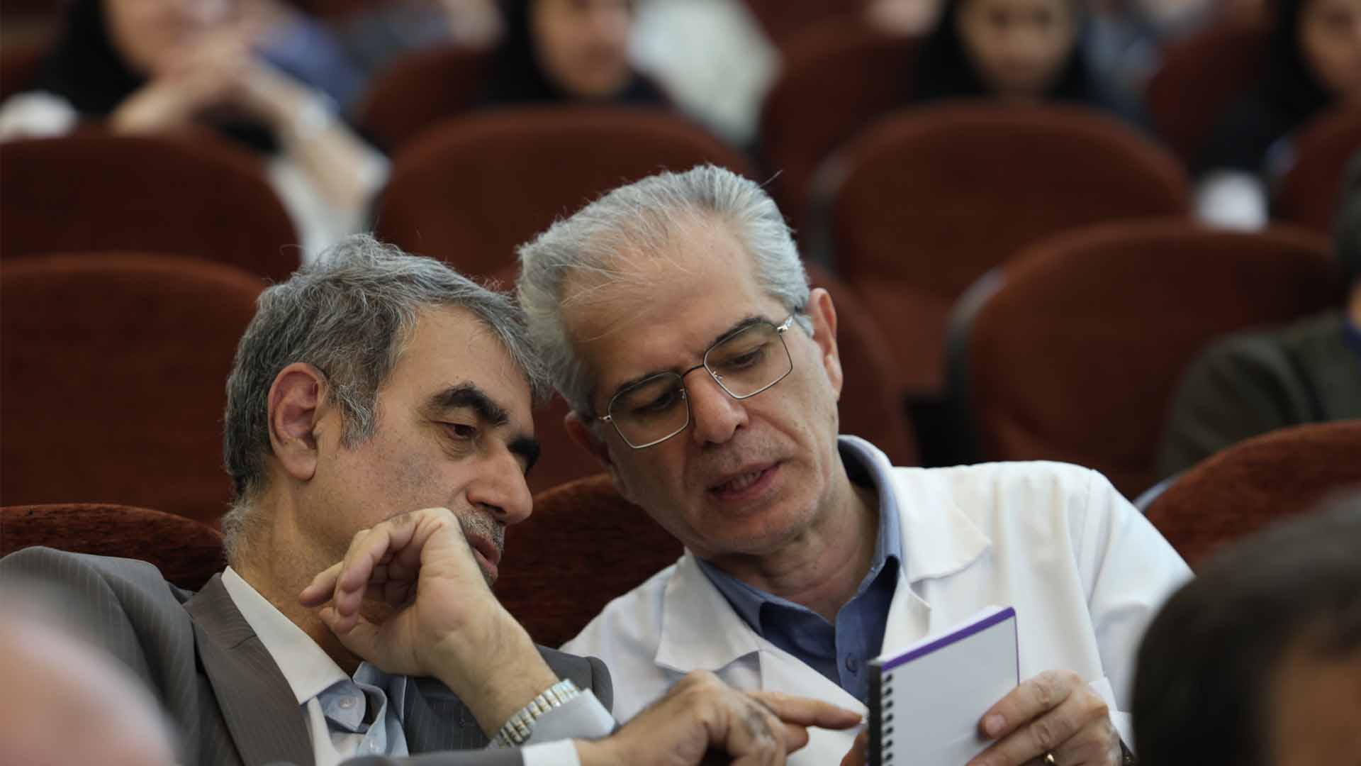 برگ زرینی دیگر از افتخارات شرکت داروسازی دانا  از یک محصول تزریقی مهم رونمایی شد و دو خط جدید قطره و شربت خوراکی افتتاح گردید