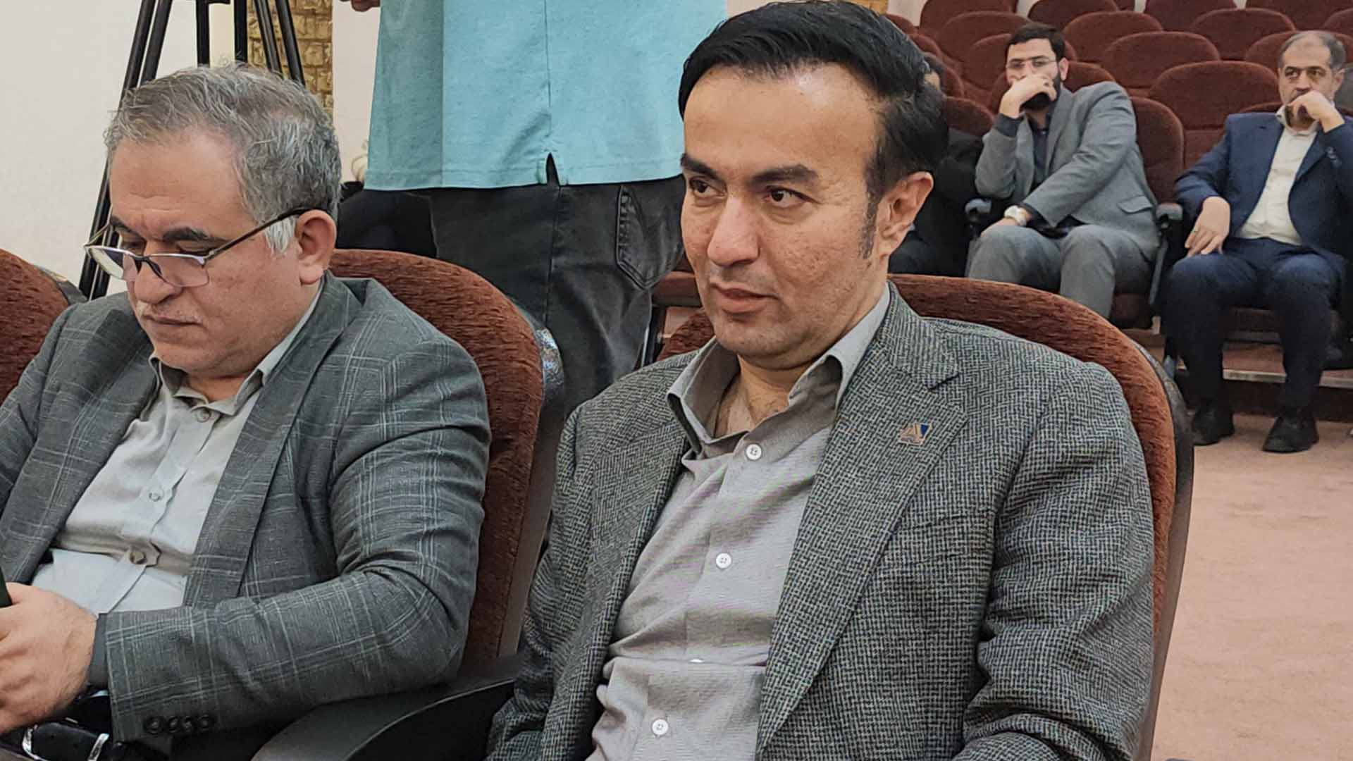 برگ زرینی دیگر از افتخارات شرکت داروسازی دانا  از یک محصول تزریقی مهم رونمایی شد و دو خط جدید قطره و شربت خوراکی افتتاح گردید